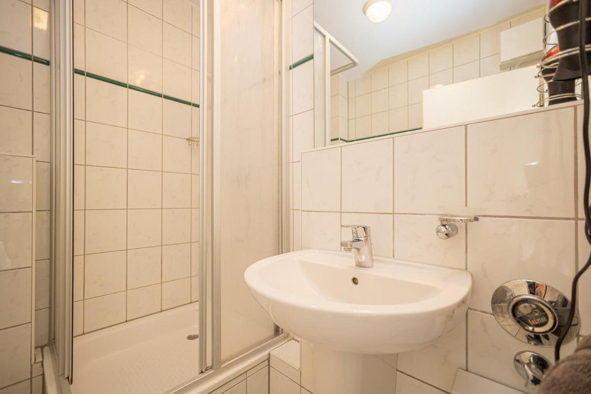 Studio 2 Im Eg Haus Stranddistel, Geschmackvoll Eingerichtete Ferienwohnung Fur 2 Personen In Цингст Екстериор снимка