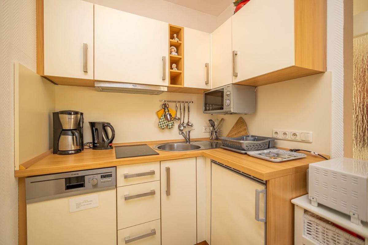 Studio 2 Im Eg Haus Stranddistel, Geschmackvoll Eingerichtete Ferienwohnung Fur 2 Personen In Цингст Екстериор снимка