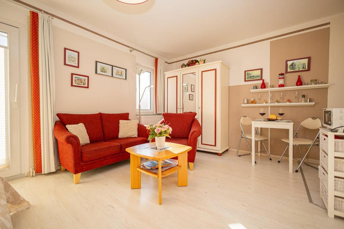Studio 2 Im Eg Haus Stranddistel, Geschmackvoll Eingerichtete Ferienwohnung Fur 2 Personen In Цингст Екстериор снимка